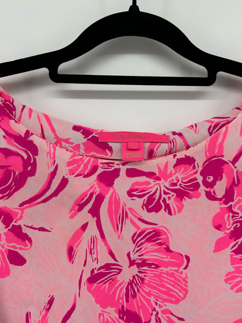 Lilly Pulitzer Langston Coral Reef Tint Flamingle blouse - Picture 3 of 8